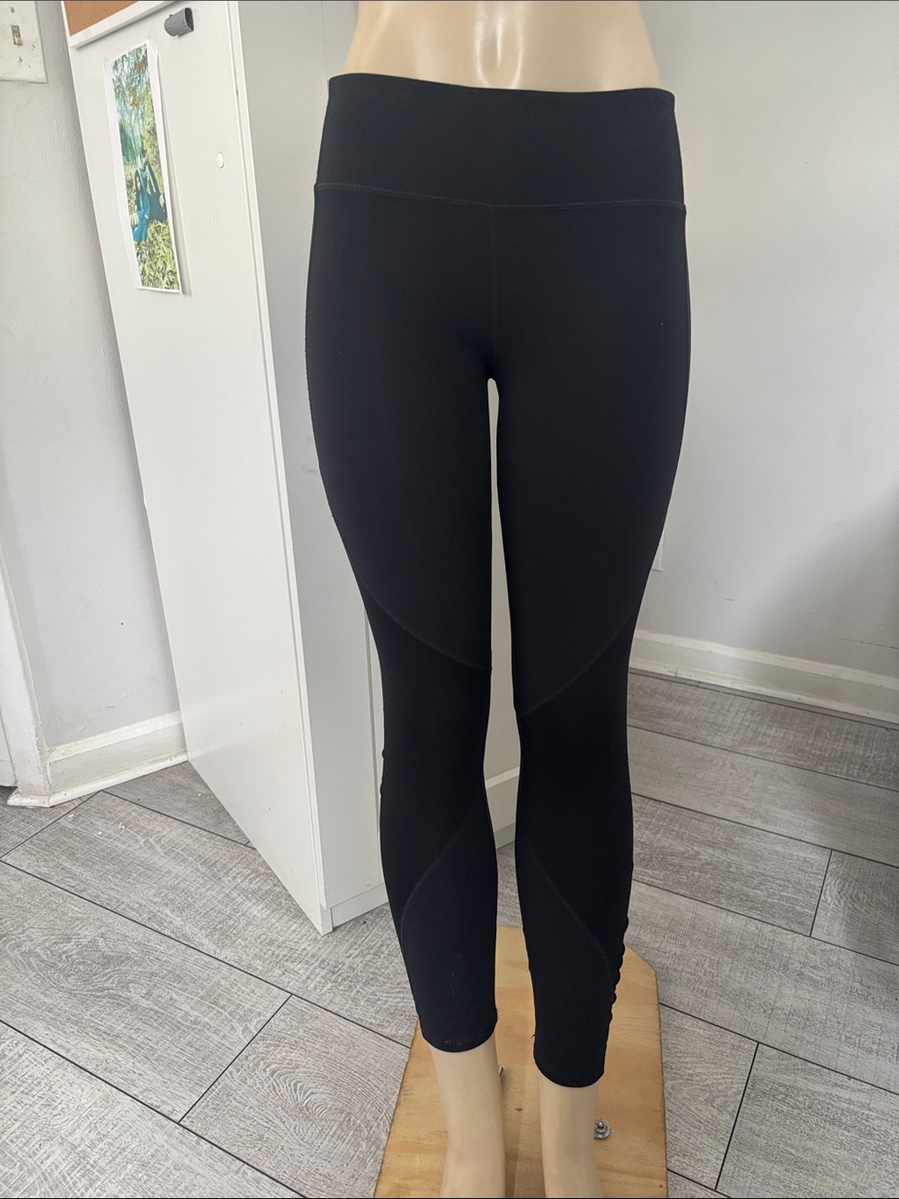 Women's Black Fabletics Leggings